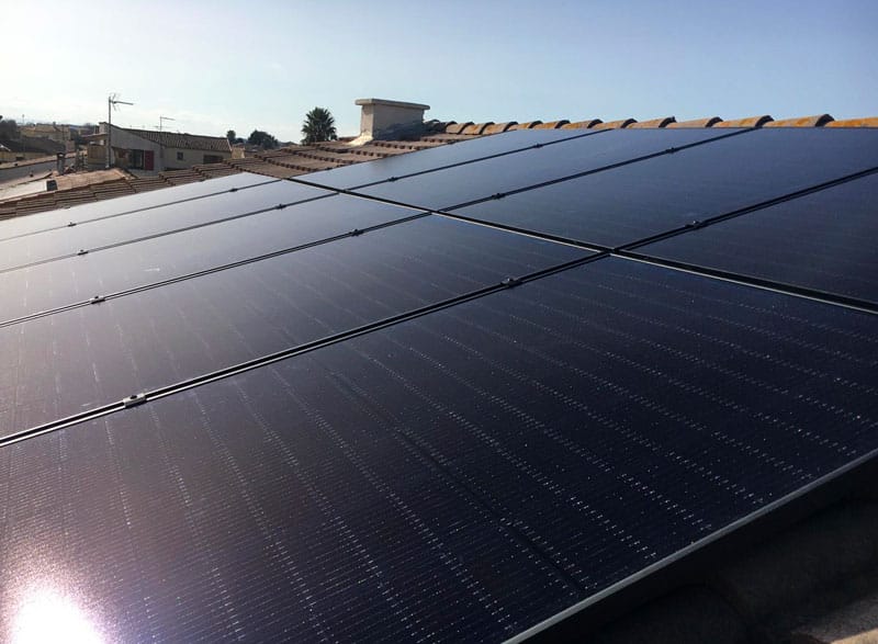 Panneau solaire hybride : une solution durable et écologique