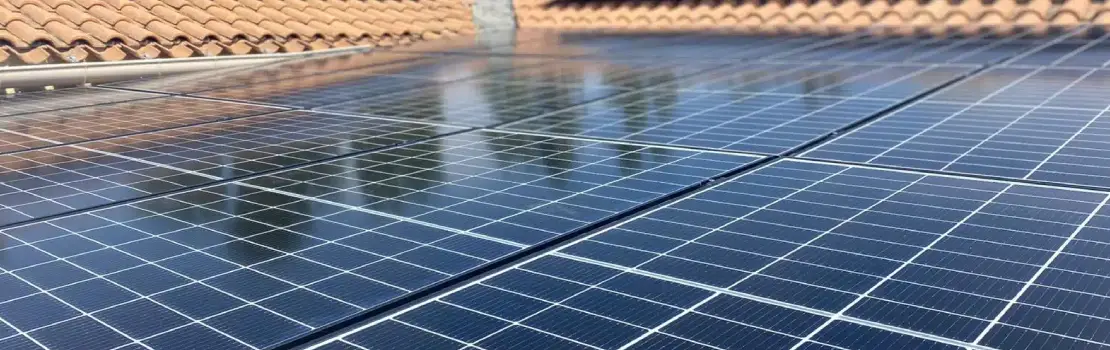 header installation panneaux solaires hérault
