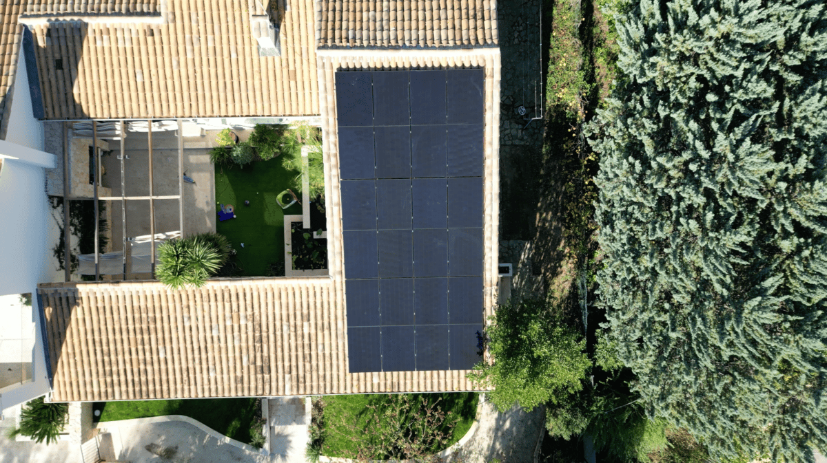 installation solaire 24 panneaux castelnau
