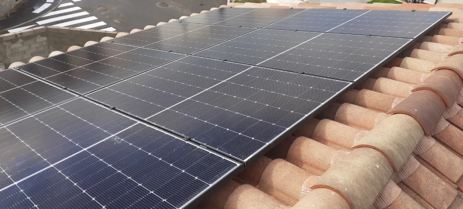installation panneaux solaires arles